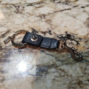 Coach black leather turnlock valet key ring